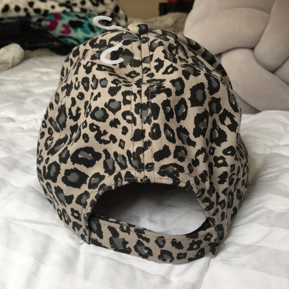 Hat - Picture 2 of 3